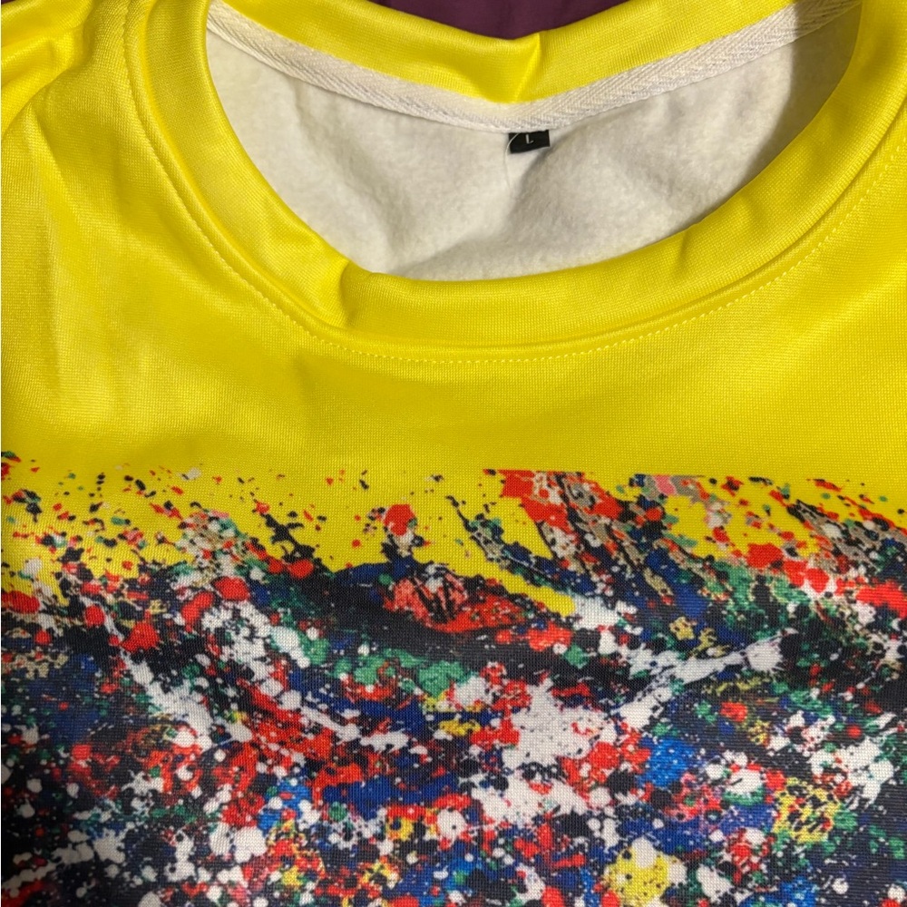 Women’s Sweatshirt size large, never worn